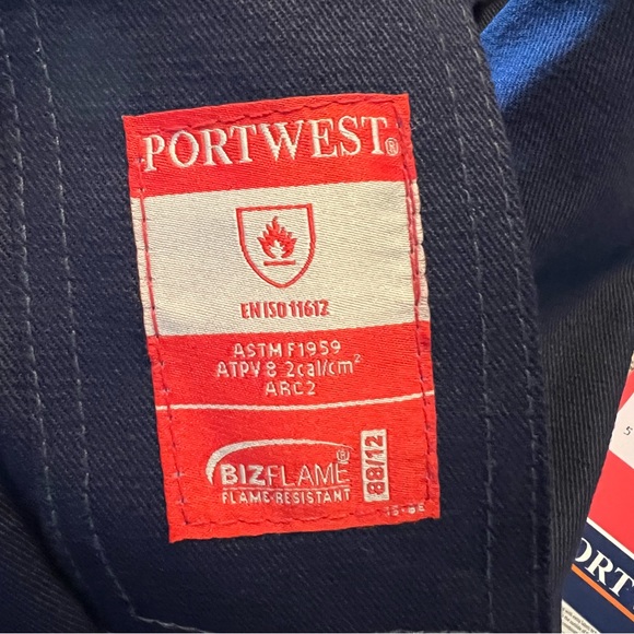 Portwest UFR88, Bizflame 88/12 Flame Resistant Coveralls, XL - Picture 10 of 16